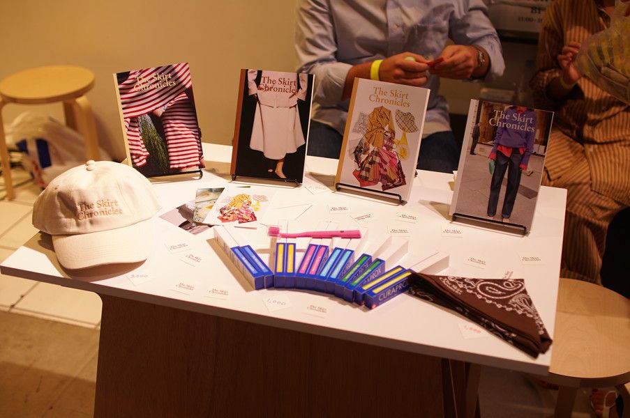 ザ・スカート クロニクル (The Skirt Clonicles)