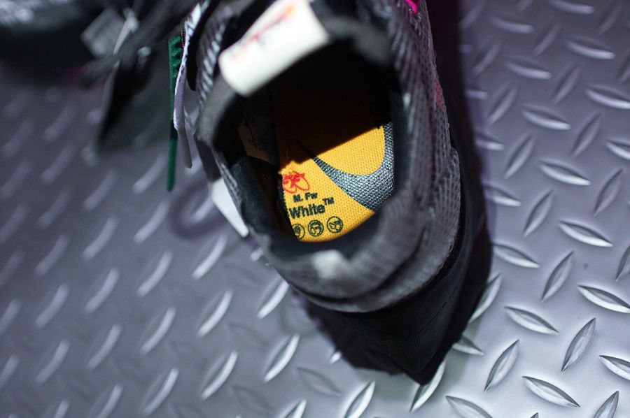 オフホワイト x ナイキ ヴェイパー ストリート OFF-WHITE x NIKE VAPOR STREET ブラック CD8178-001 インソール