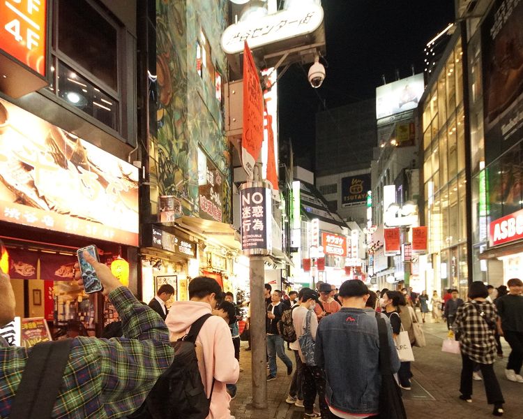 SNKRS SHARED STASH 渋谷センター街