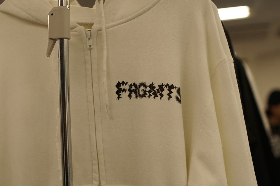 ザ コンビニ(THE CONVENI) FRAGMEN DESIGN (フラグメント デザイン) パーカー