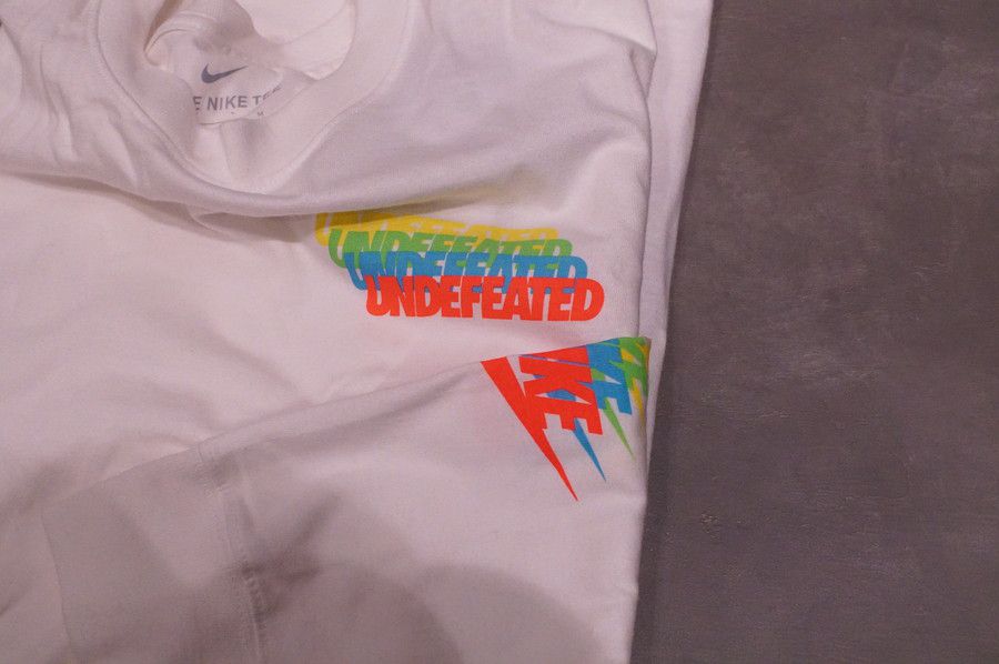 エアマックス90 アンディフィーテッド AIR MAX 90 UNDEFEATED Tシャツ