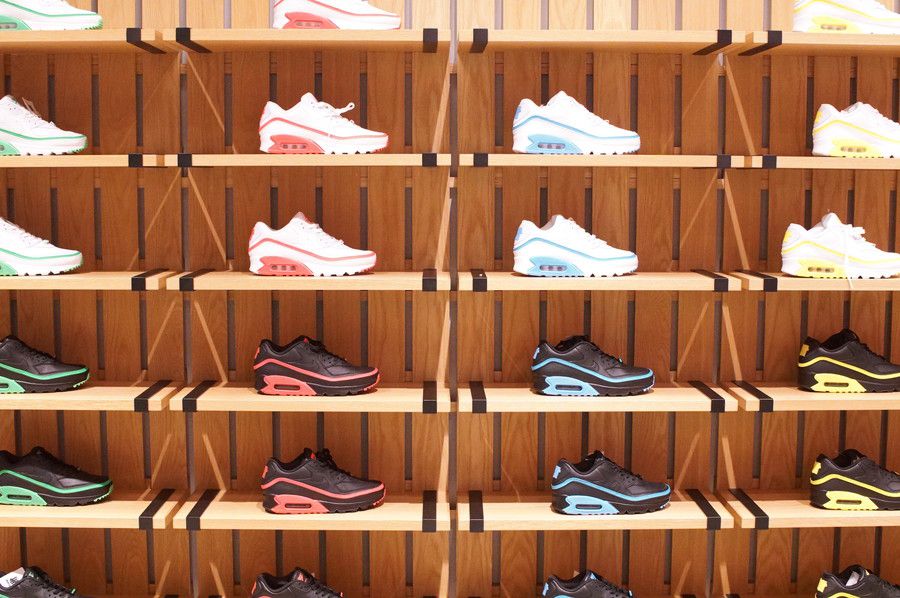 エアマックス90 アンディフィーテッド AIR MAX 90 UNDEFEATED スニーカーウォール