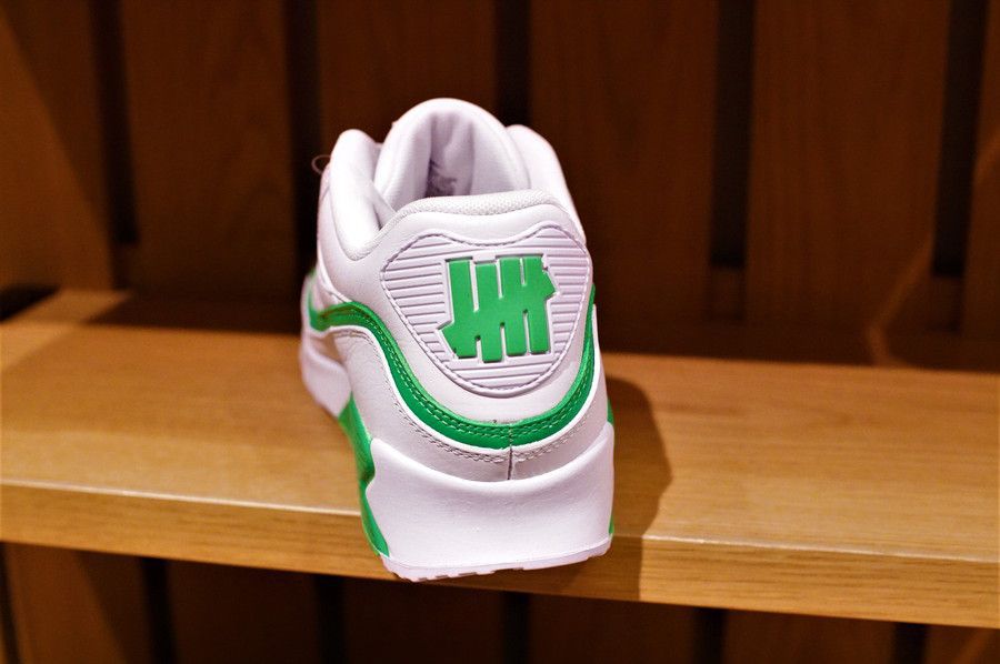エアマックス90 アンディフィーテッド AIR MAX 90 UNDEFEATED ホワイト/グリーン 白/緑 ヒール