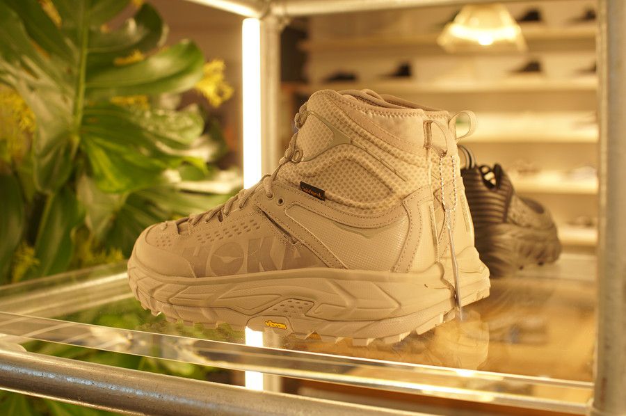 HOKA ONE ONE (ホカオネオネ) TOR ULTRA HI 2 WP トゥ ウルトラ ハイ 2 WP