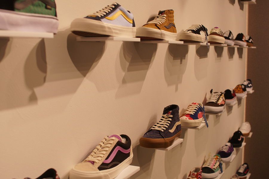 BILLY'S ENT HARAJUKU (ビリーズ エンター 原宿) 店内2F VANS(バンズ)