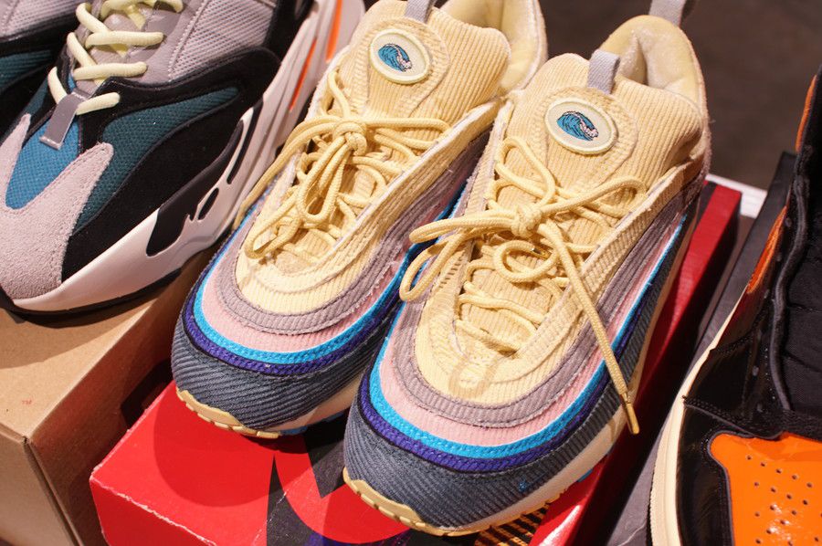 AIR MAX 1/97 VF SW SEAN WOTHERSPOON エア マックス 1/97 VF ショーン ウェザースプーン フェイク(偽物) 真贋判定のためのサンプル