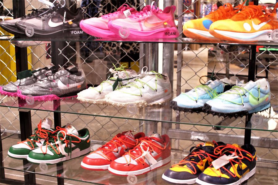 スニーカーミュージアム by KCKC(キクシー) オフホワイト ナイキ ワッフルレーサー ダンク OFF-WHITE NIKE WAFFLE RACER DUNK