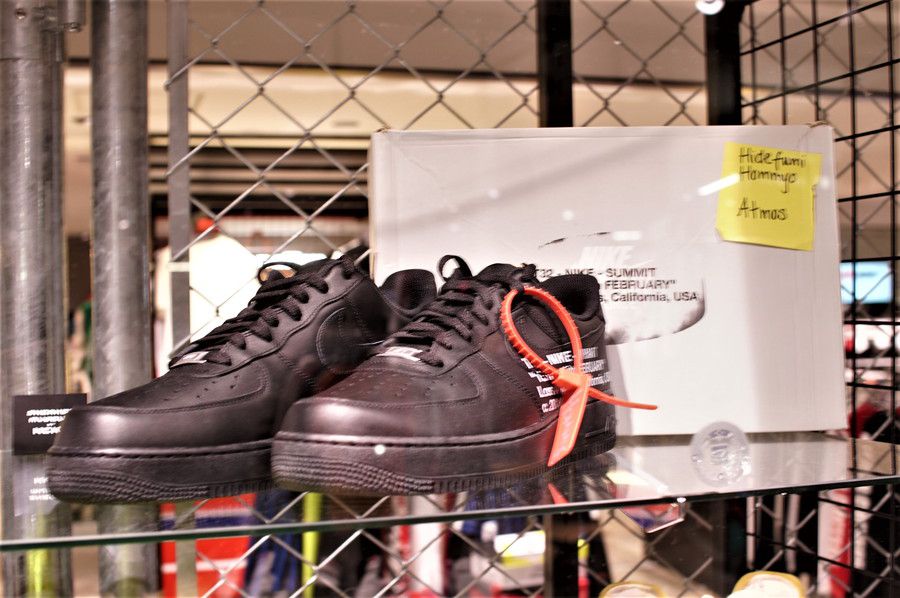 オフホワイト ナイキ エアフォース1 ロサンゼルス ナイキ サミット OFF-WHITE × NIKE AIR FORCE 1 NIKE SUMMIT