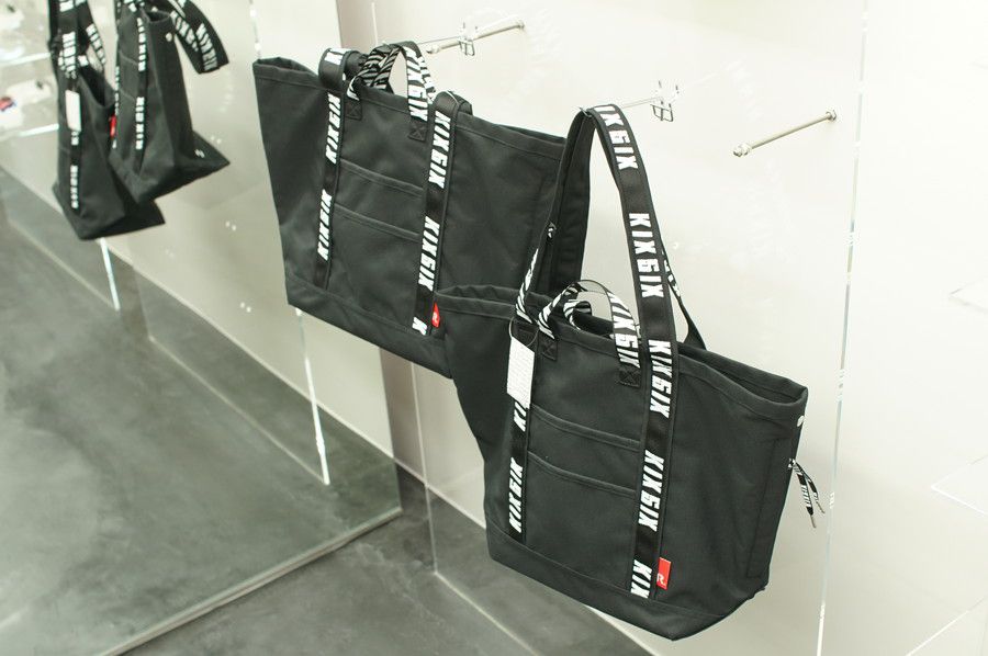 KIXSIX(キックスシックス) トートバッグ