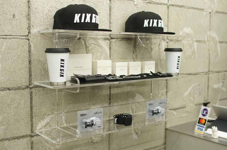 KIXSIX(キックスシックス) ウォレットなどのオリジナルグッズ