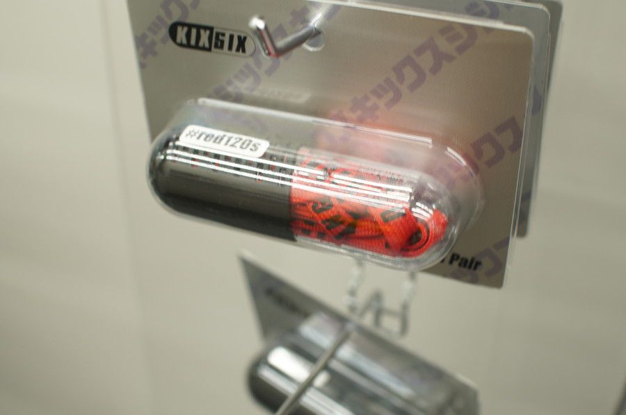 KIXSIX(キックスシックス) 吉祥寺 シューレース ロゴ入り レッド