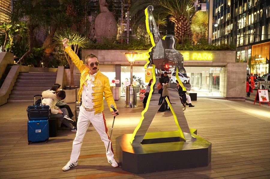 QUEEN(クイーン) そっくりさん friendly mercury(フレンドリー マーキュリー)さん