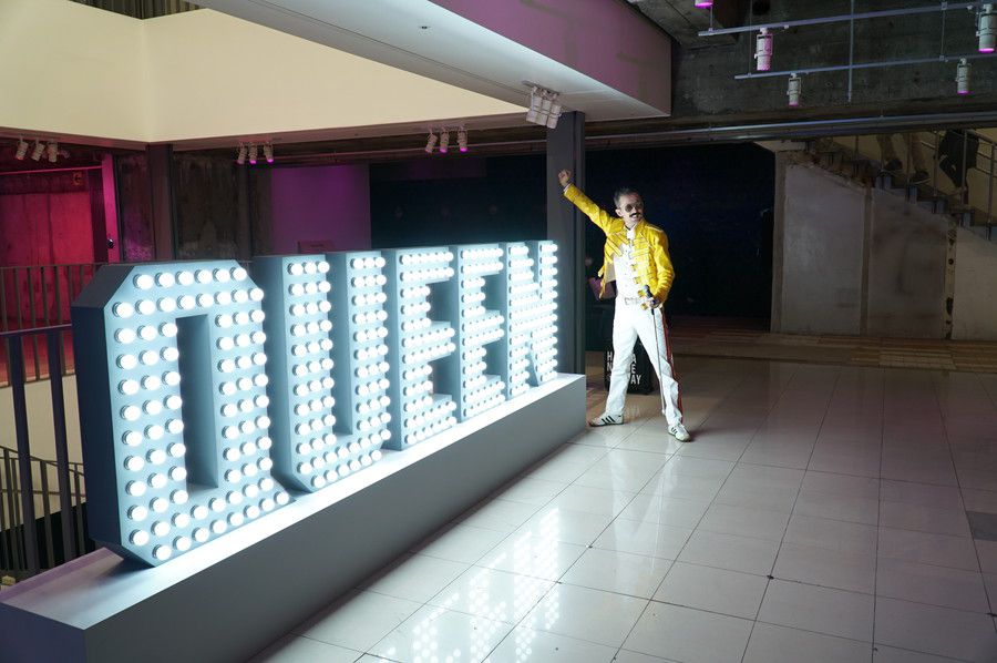 QUEEN(クイーン) そっくりさん friendly mercury(フレンドリー マーキュリー)さん