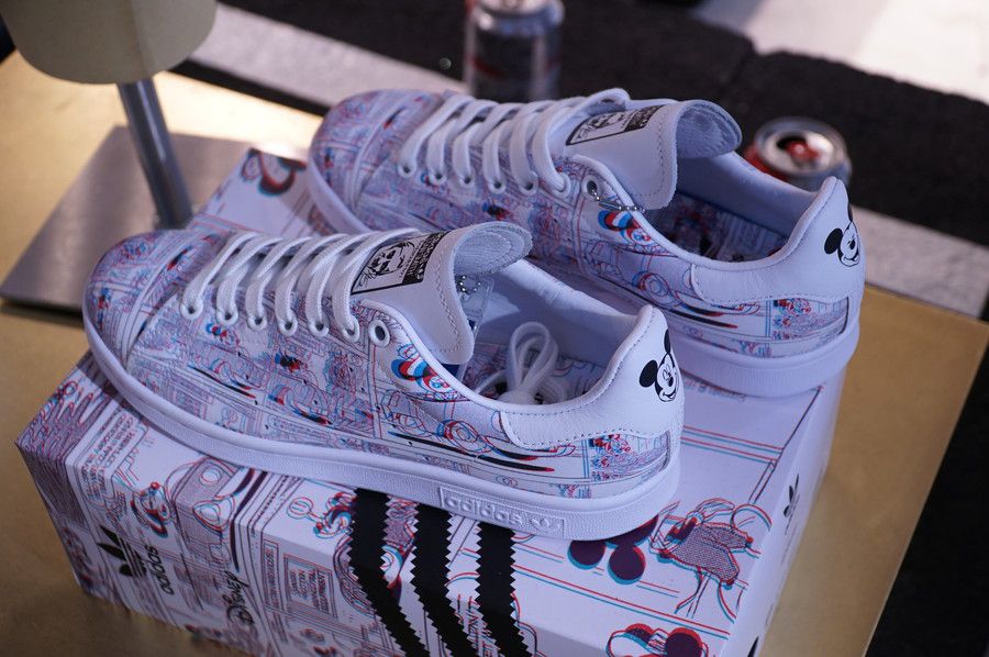 ADIDAS SUPERSTAR アディダス スーパースター ディズニー