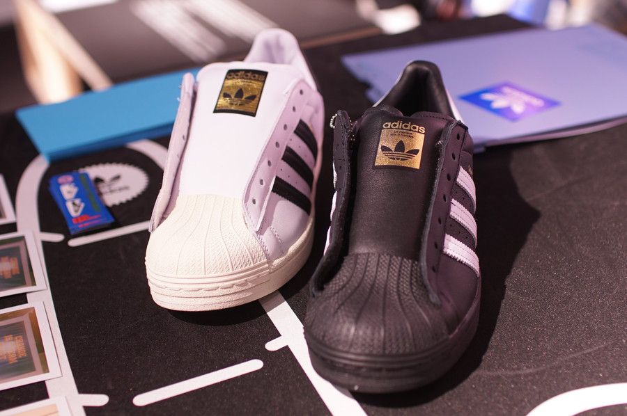 ADIDAS SUPERSTAR アディダス スーパースター LACELESS シューレースレス