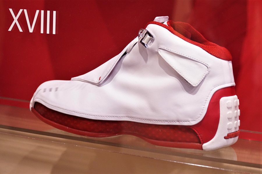 NIKE AIR JORDAN 18 ナイキ エアジョーダン 18