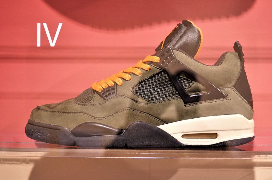 NIKE AIR JORDAN 4 ナイキ エアジョーダン 4