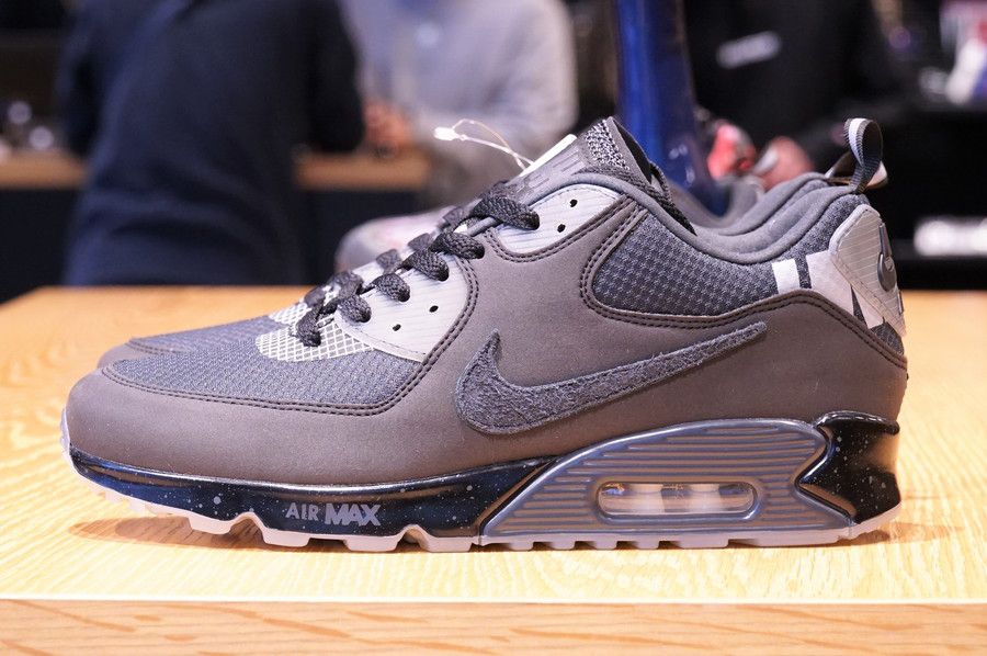 UNDEFEATED x NIKE AIRMAX90 “Anthracite” アンディフィーテッド エア ...