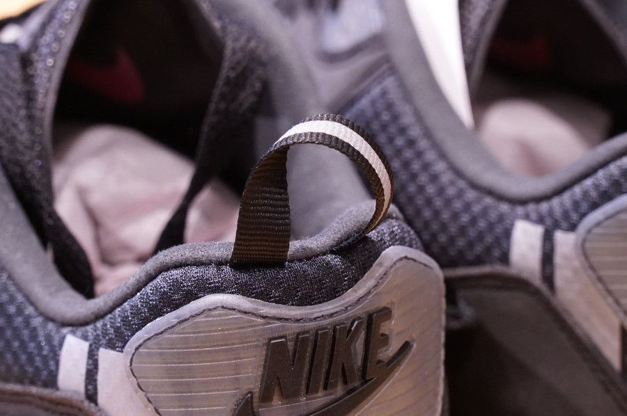 UNDEFEATED x NIKE AIRMAX 90 "anthracite" アンディフィーテッド ナイキ エアマックス90 アンスラサイト ブラック ヒールタブ プルタブ