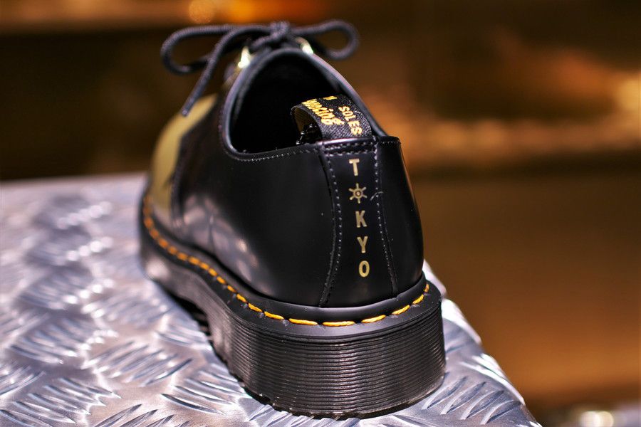 Dr.Martens SHOWROOM TYO オープン記念の東京限定モデルの東京ロゴ
