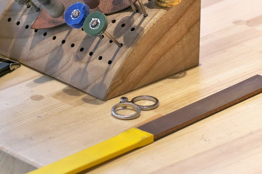 製作中の結婚指輪 ringram(リングラム) 表参道店