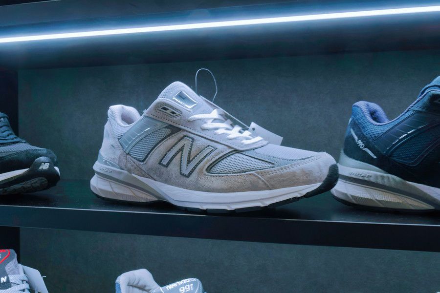NEW BALANCE 990 V5 ニューバランス