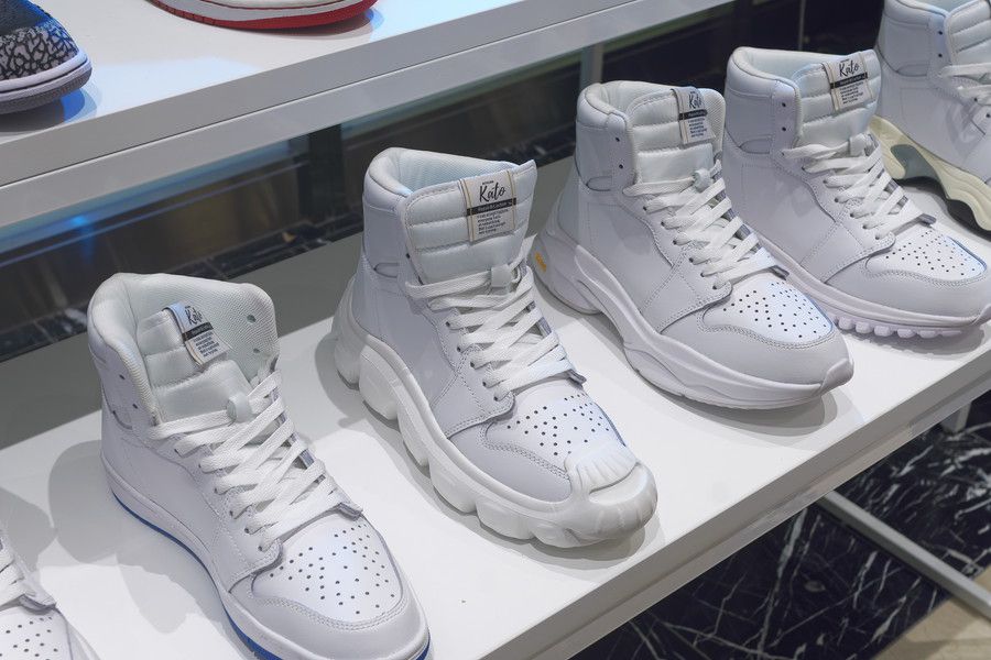 アトリエカトーによるスニーカーのリペア・カスタム例