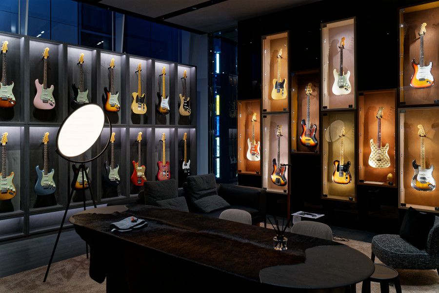 Fender Custom Shop(フェンダー カスタムショップ)の店内の様子