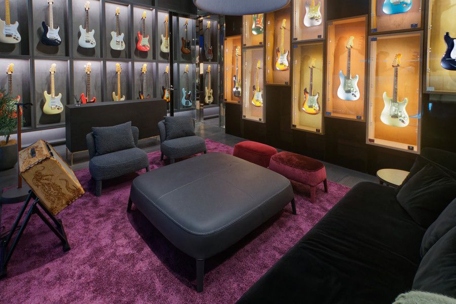 Fender Custom Shop(フェンダー カスタムショップ)の試奏が出来る空間