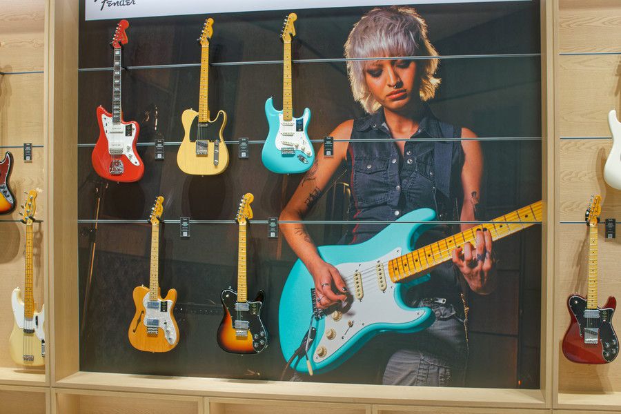FENDER(フェンダー) 原宿 1Fの店内の様子