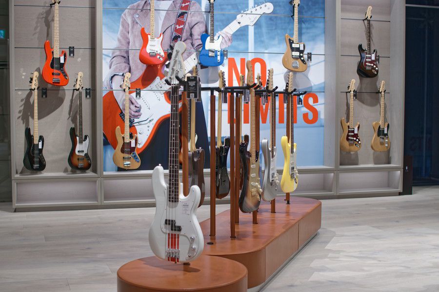 FENDER(フェンダー)原宿の2Fの店内の様子