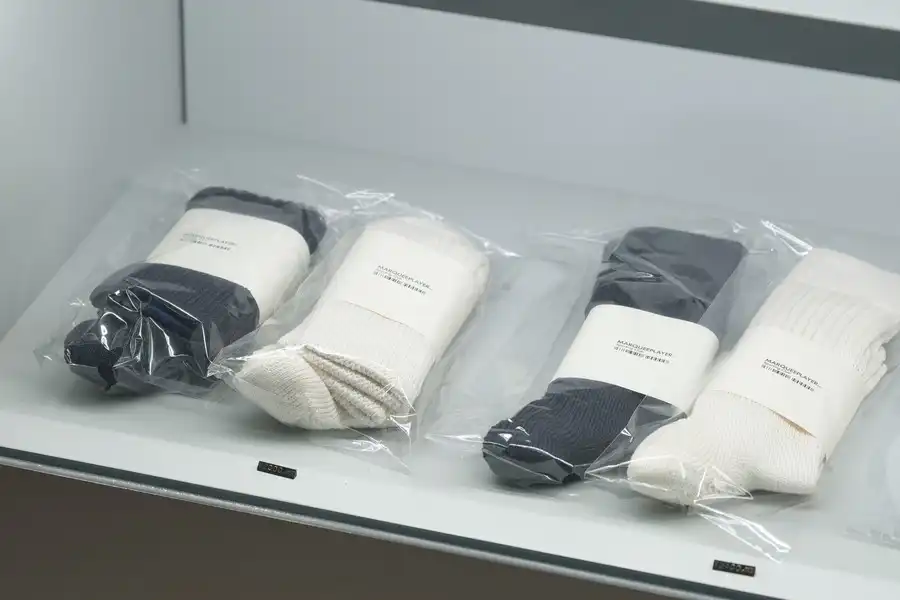 マーキープレイヤーのスニーカーソックス