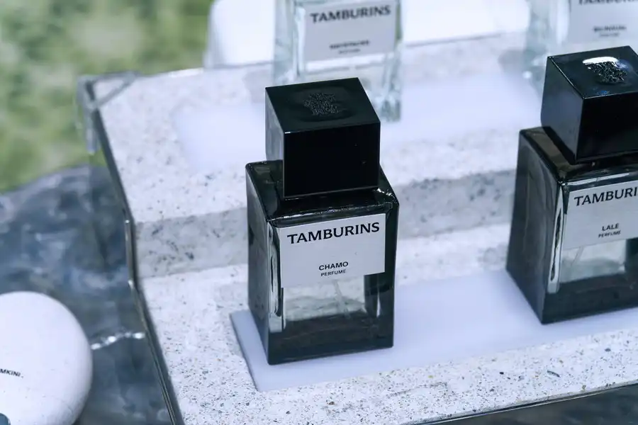 タンバリンズのパフュームで一番人気の香りのCHAMO(カモ) 50ml 17300円